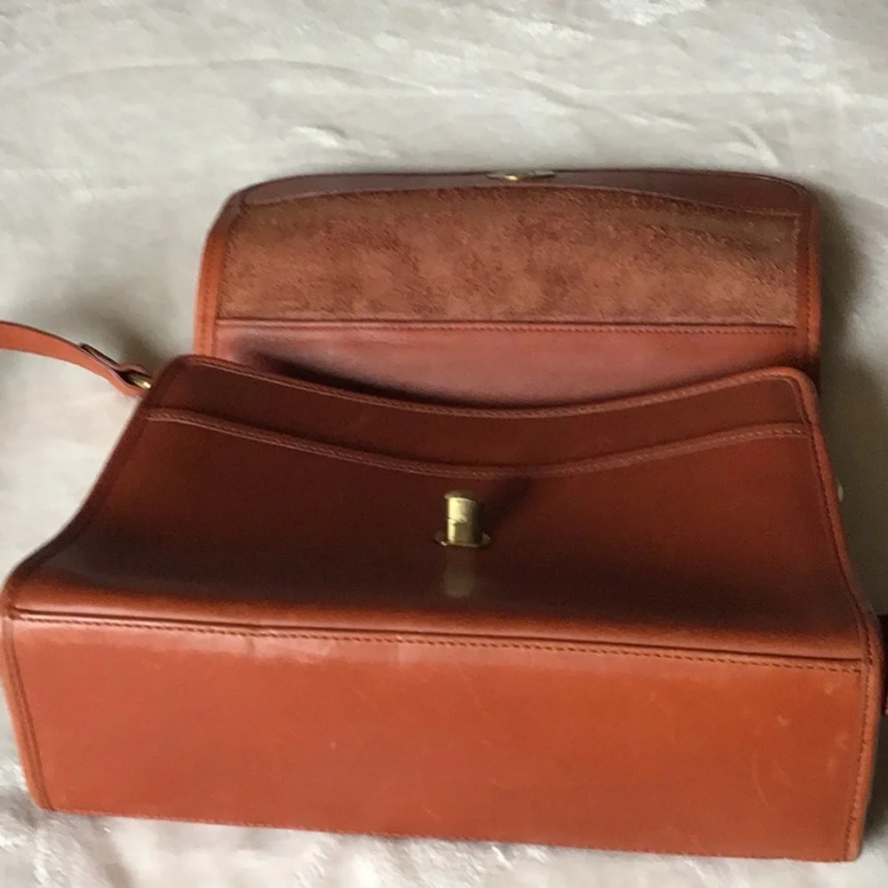 Coach Bags - Picture 7 of 9